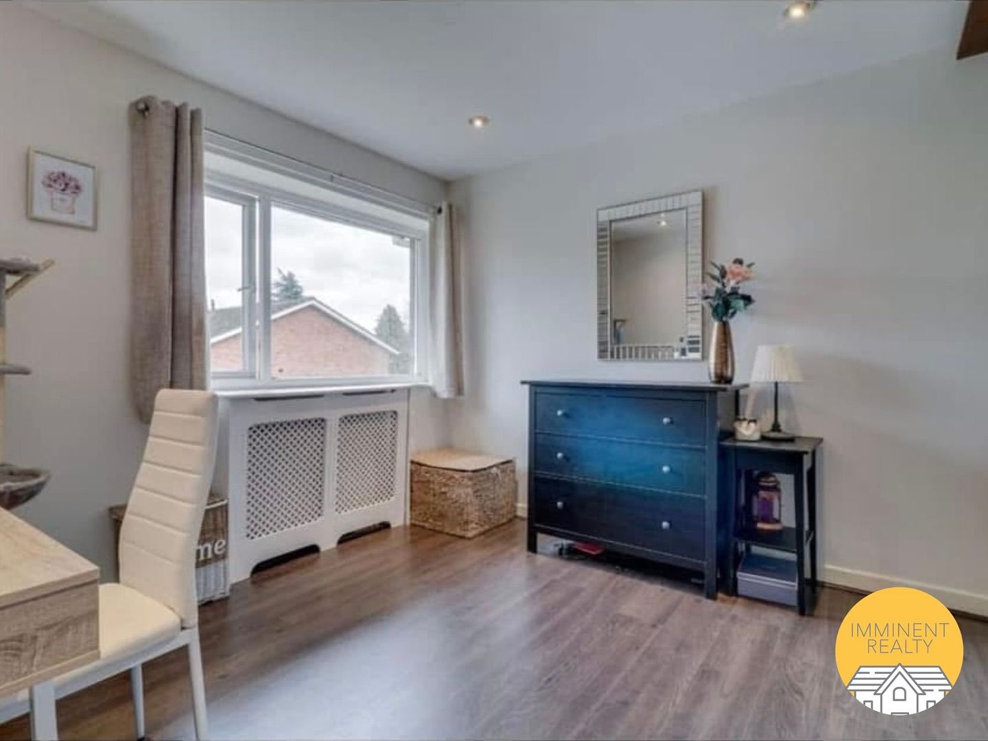 What to Expect When Working with an Estate Agent in Birmingham